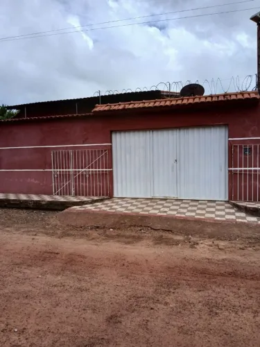 Vende-se ou aluga-se excelente casa em maruda por temporada