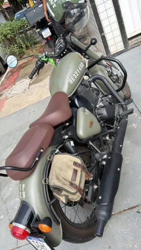 Royal Enfield Classic 350cc Signal (verde militar)
