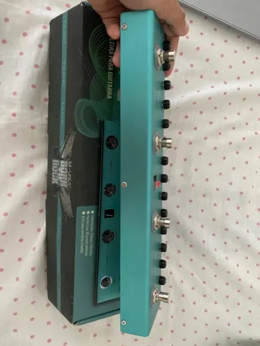 Pedaleira Guitarra M-Vave Tank G - Recarregável Pedal Cuvave Efeito Modulação, Delay e Rev