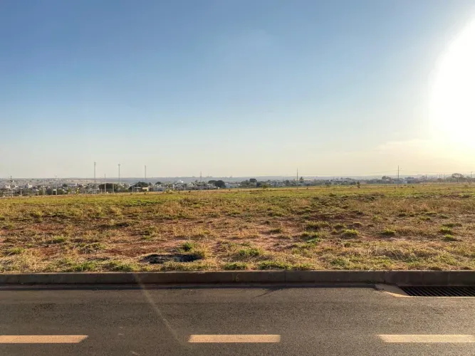 Terreno à venda no bairro Eco Park em Uberlândia