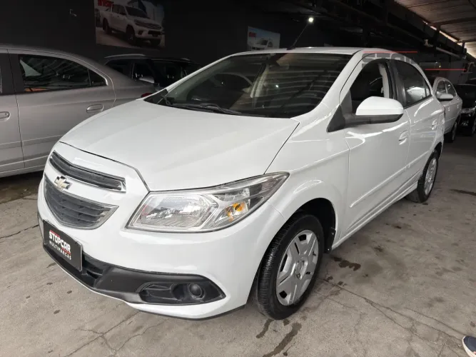 Chevrolet Onix Hatch LT 1.0 8V Flex Power Mec. 4P 2014