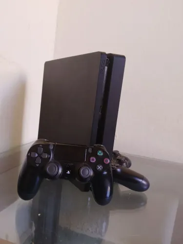PS4 Slim
