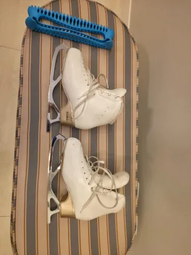 Patins de gelo: Edea Chorus 255C c/ Coronation Ace Lite 9.5.