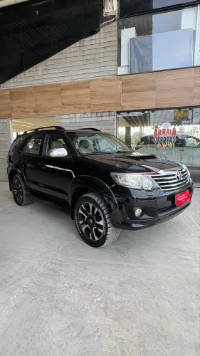Toyota Hilux SW4 SRV D4-d 4X4 3.0 TDI Dies. AUT 2013
