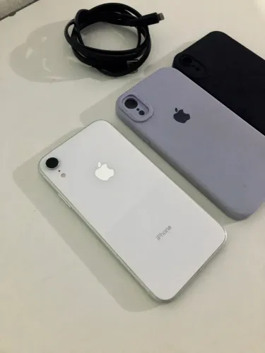 iPhone XR 128GB Branco