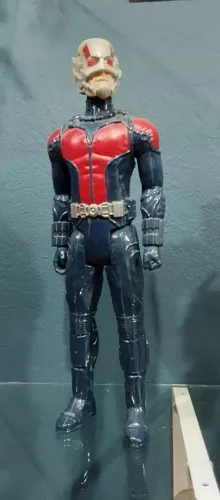 Boneco Marvel Homem Formiga Titan Hero