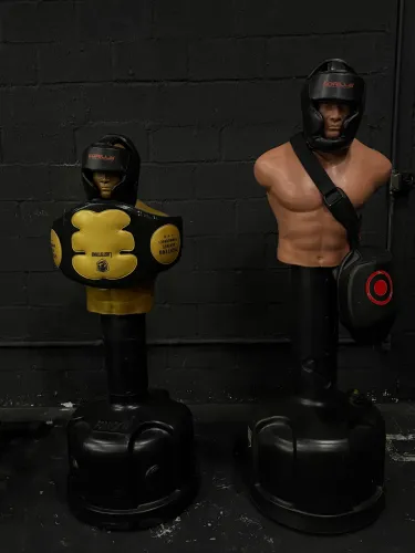BONECO BOB DE SILICONE DE COMBATE 