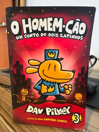 Livro - O homem cão 3 - um conto de dois gatinhos