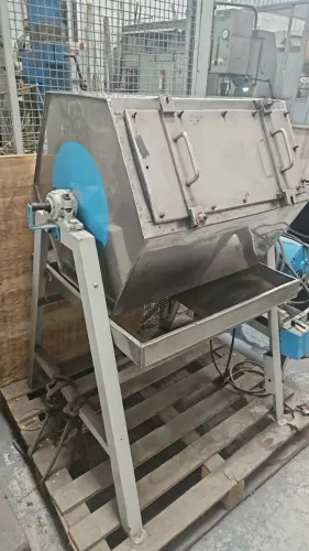 MISTURADOR DE MATERIAL PLASTICO GRANULADO OU MOIDO 220V 5HP
