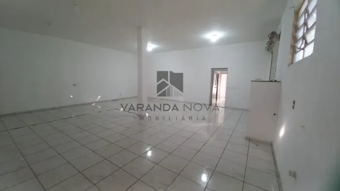 Salão Comercial 180m² | 3 Escritórios | 3 WCs | Jardim Novo Mundo