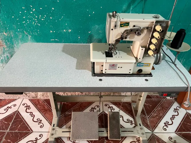 Máquina de costura goleira industrial