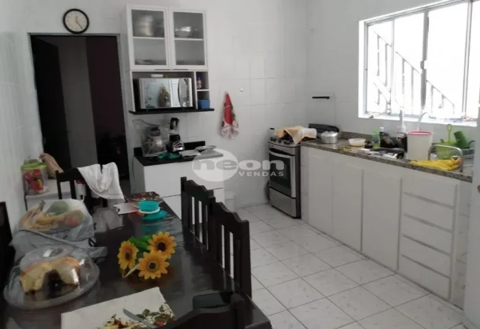 Sobrado com 2 imóveis, Santo André, Parque Gerassi.