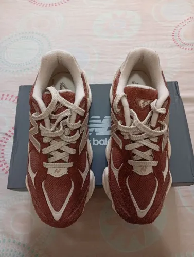 Tênis New balance 9060  ( Novo)