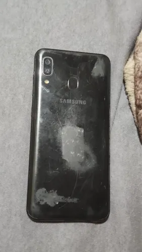 Vendo aparelho A02S para retirada de peças. Bom estado interior. 