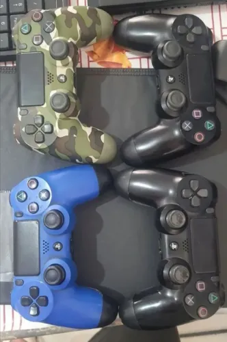 Ps4 controles originais 150 reais cada