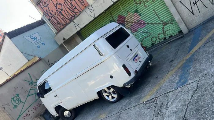 Volkswagen Kombi Furgão 1.4 MI Total Flex 8V 2006