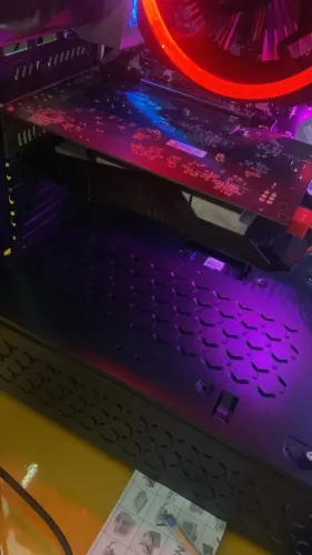 Placa de video GTX 1050 usada