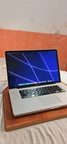 Macbook pro 17 polegadas  