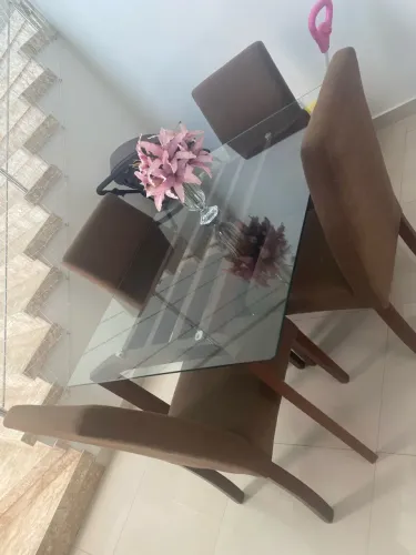 Vendo mesa Jacaúna em estado de novo