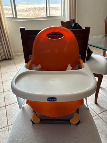 Cadeira/ assento alimentação chicco