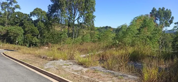 Terreno em Condomínio à Venda em Itatiba-SP, Bairro Jardim das Paineiras, 756m² de Área
