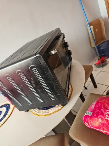 Em forno eletrônico