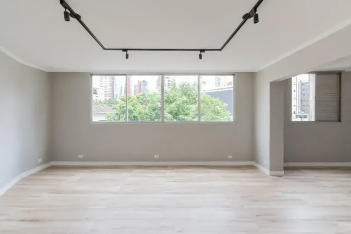 Cerqueira César - Apto a venda - 110m² - 3 quartos (1 suíte) - 1 vagas - próximo do serviç