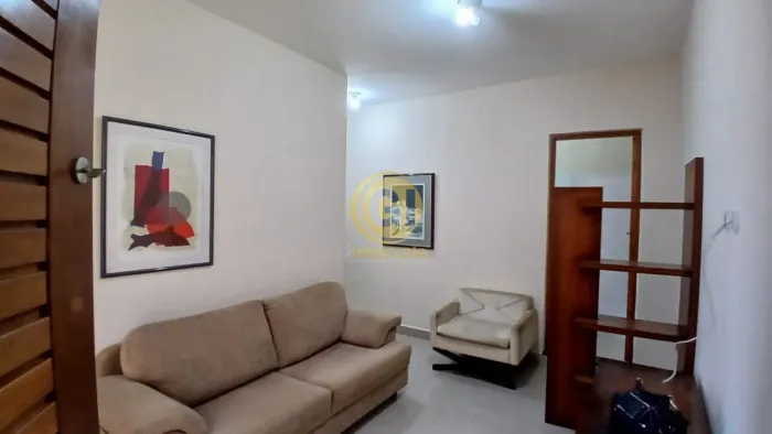 Casa 2 Dormitórios Centro Jacarei