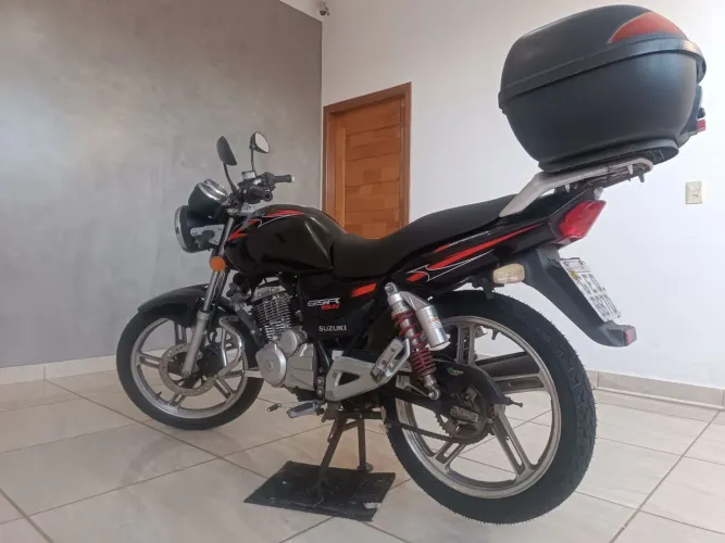 Suzuki GSR 150 - Único Dono