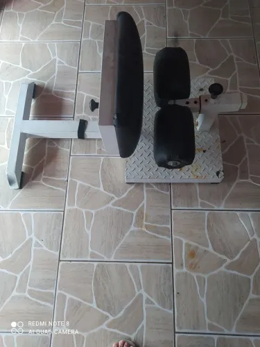 Aparelho para agachamento