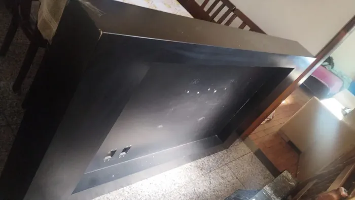 RACK TV MADEIRA QUELADA TOP DE LINHA