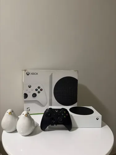 Xbox series S com caixa!