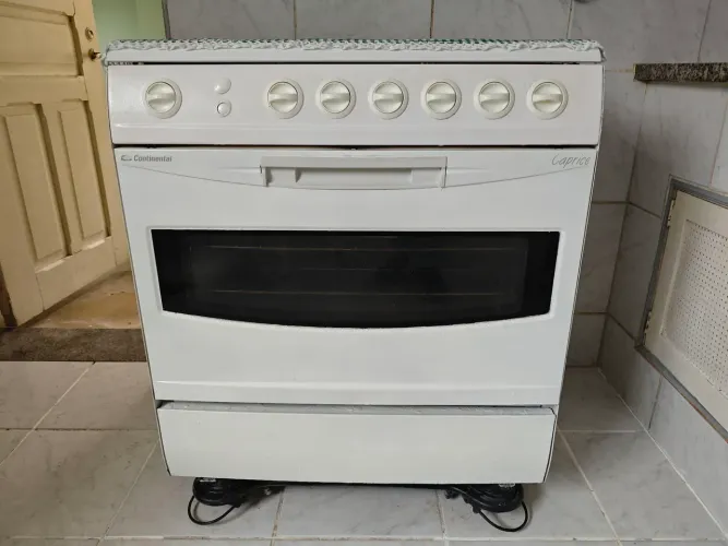 Fogão 6 bocas Continental, excelente estado