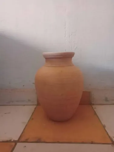 Vaso de barro, 0,37 cm de altura