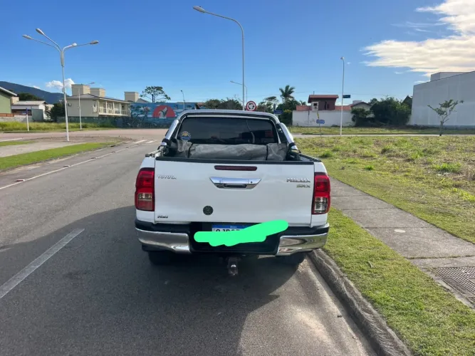 Toyota Hilux CD SRX 4X4 2.8 TDI 16V Diesel Aut. 2018