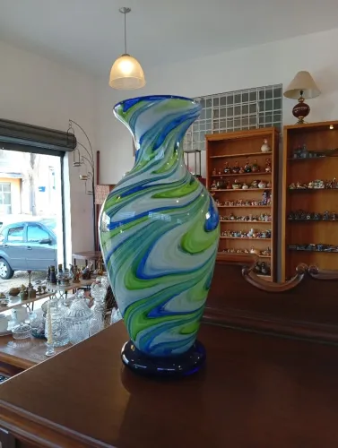 Lindíssimo vaso de murano 37 cm altura