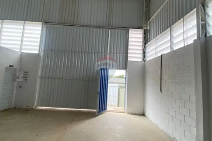 Galpão Novo p/ Aluguel em Guararema - Ótima Oferta!