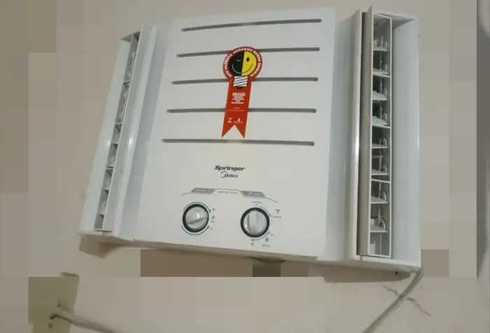 Ar condicionado 7.500Btus 127V Gelando