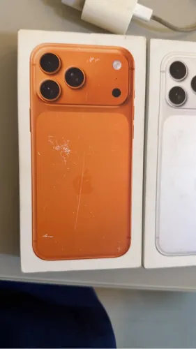 Vendo IPhone 17 pro max 256g