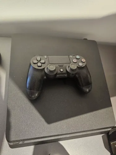 Playstation 4 - 1TB