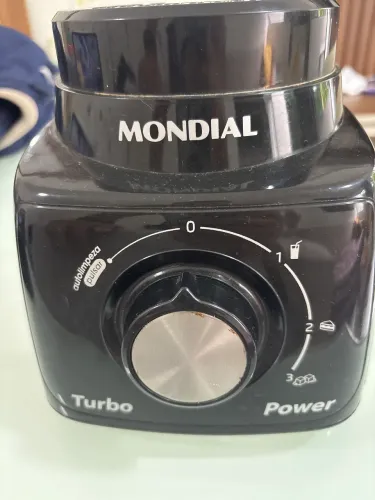 Motor de liquidificador Mondial Turbo Power em perfeito estado (sem o copo)