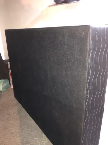 base de cama casal (contém os pés)