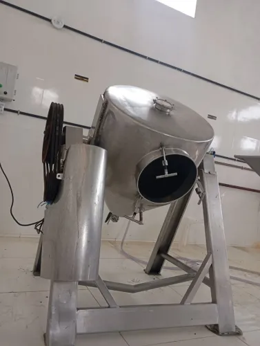 Batedeira de manteiga 350/175.