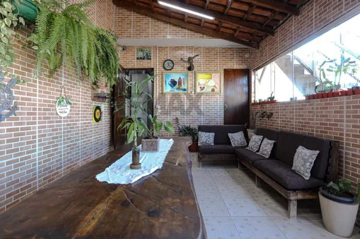 Sobrado charmoso à venda na Vila Amorim em Suzano!