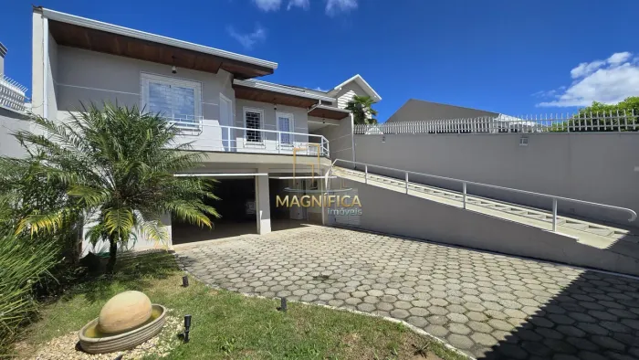 SOBRADO COM 4 QUARTOS PARA LOCAÇÃO | MOSSUNGUÊ | CURITIBA/PR