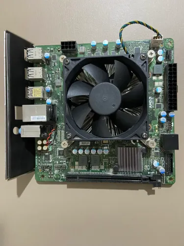 Kit AMD Ryzen 4700S, Mini ITX, 16 GB RAM