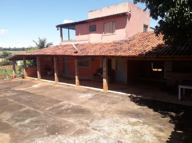 Chácara com 500m² + Sobrado Condomínio Estância do Tucunaré em Alvorada do Sul.