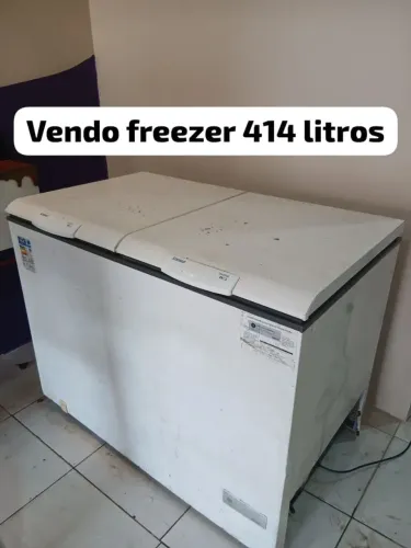 Vendo freezer e estufa