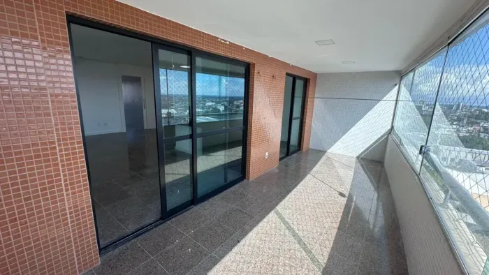 VIEIRALVES. COND. CASA BLANCA, 188m², 4 QTS S/ 3 SUITES, 3 VAGAS