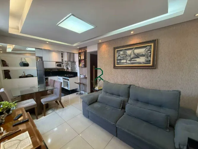 Apartamento 2 Quartos Reformado e Planejado no Diamante  Barreiro